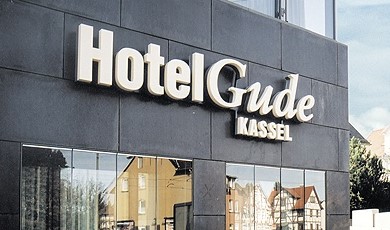Hotel Gude